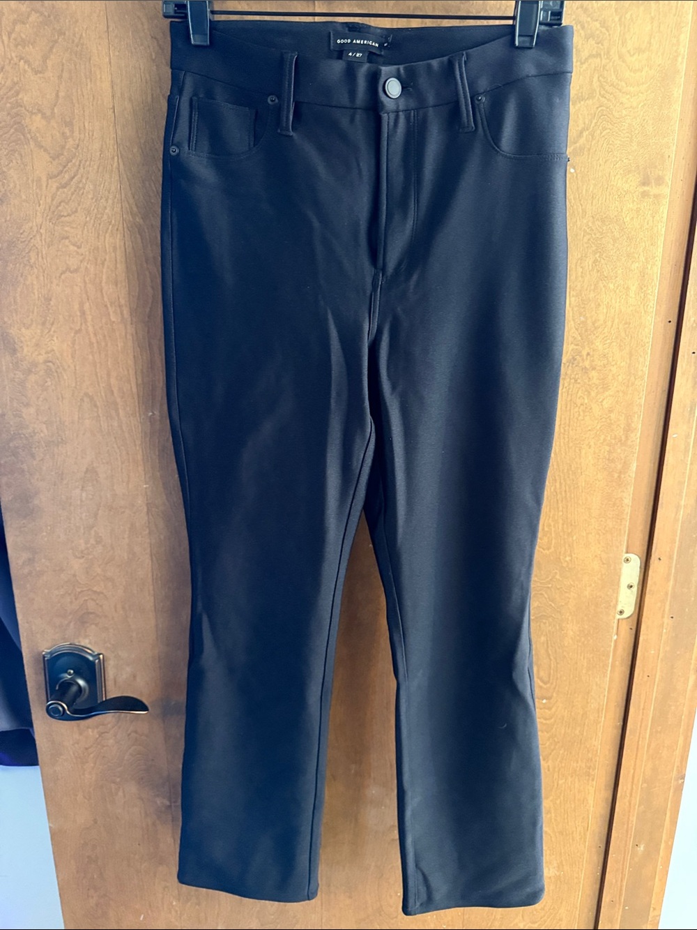Good American COMPRESSION SHINE STRAIGHT
PANTS